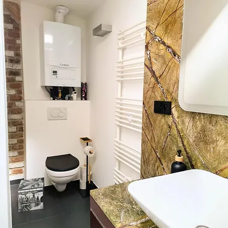 شقة Quiet Loft Great For Couples & Family *