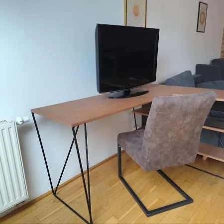 Quiet Loft Great For Couples & Family شقة براغ